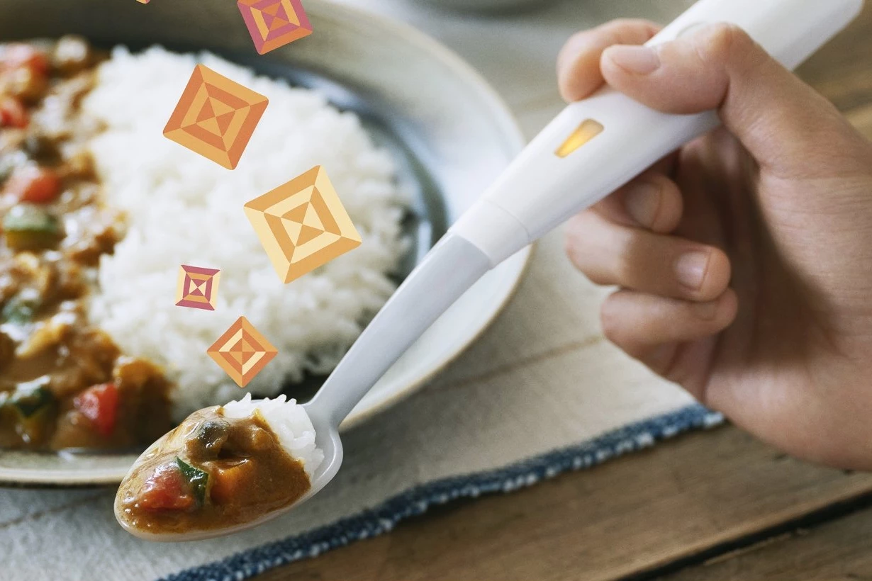 Electric spoon adds salty taste – but no actual salt – to low